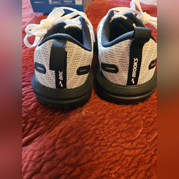 Brooks REVEL 6 running shoe - Picture 7 of 9